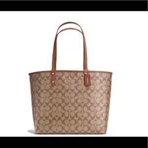 Reversible City Tote in Signature Canvas